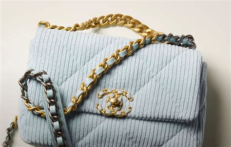 chanel 19 shopping bag colors|chanel 19 handbag price.